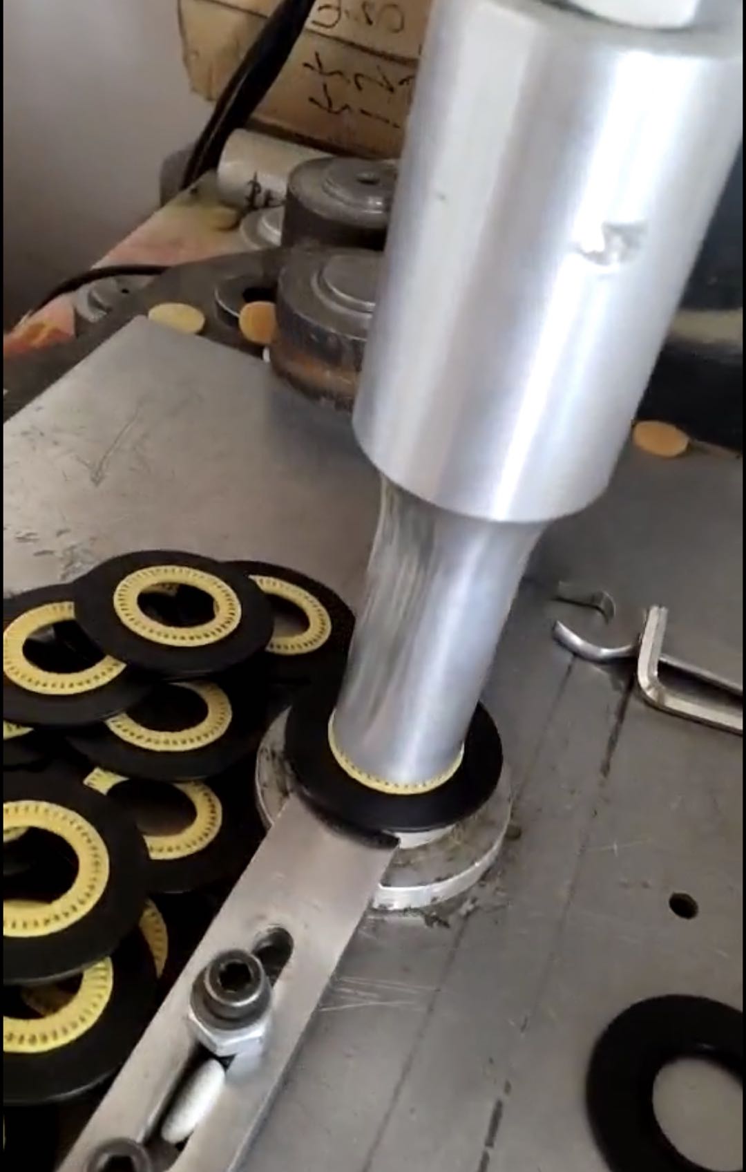 1760109249105016.jpg 壓棉.jpg